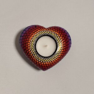 Pisani srčni svečnik